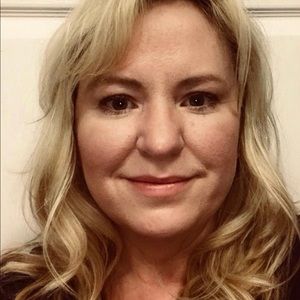 Meet your Posher, Gina